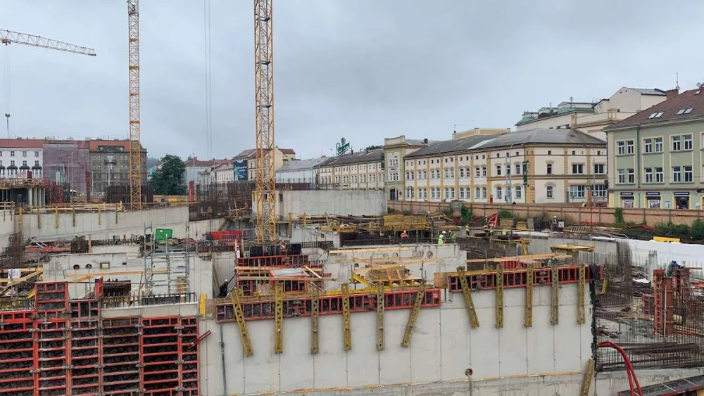 Do nové čtvrti by se lidé měli stěhovat na přelomu roku.