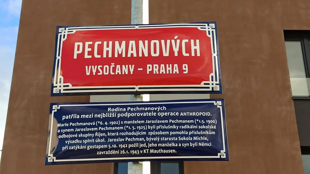 Ulice je nedaleko stanice metra Kolbenova.