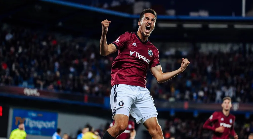 Sparta porazila Pardubice 5:2. V tabulce se posunula na druhé místo před Slavii
