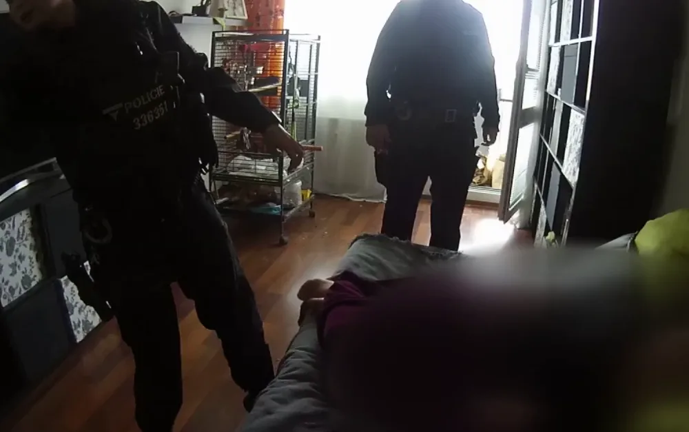 Ženu zachránili na poslední chvíli.
