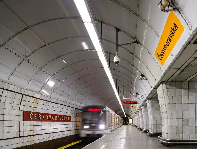 Stanice metra Českomoravská bude mít novou podobu. Dopravní podnik hledá nové graficko-výtvarné řešení