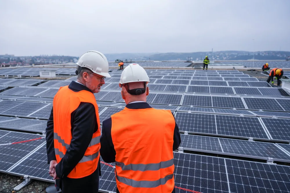 Kongresové centrum bude mít na střeše největší solární elektrárnu v Praze. Ušetří přes pět milionů