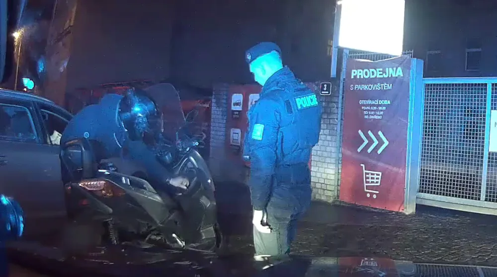 Muž se vymlouval, že doklady nemůže najít.
