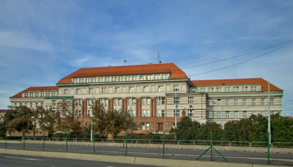 V budově soudu v Praze je nahlášená bomba