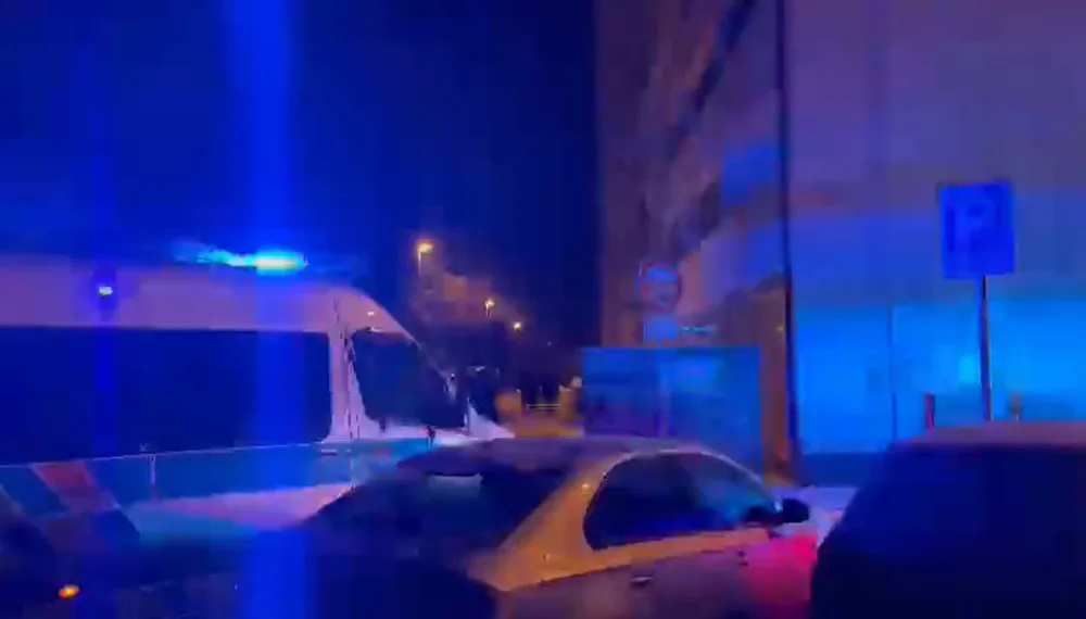 VIDEO: Muž v Praze pobodal dvě ženy. Policisté ho zastřelili