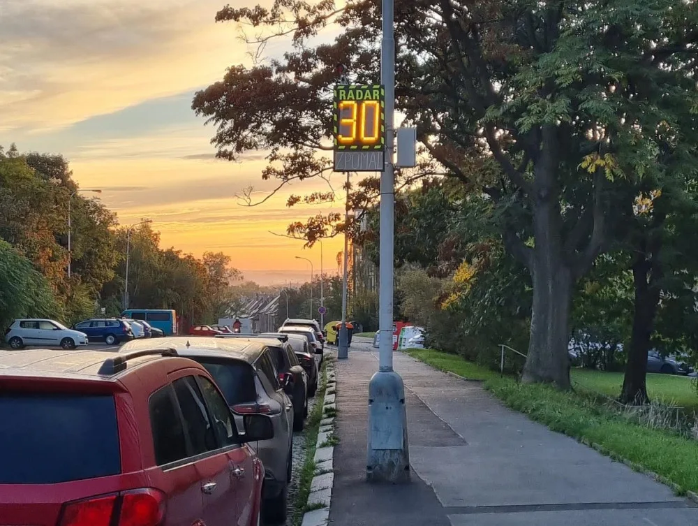 Radar v ulici Na Balkáně.