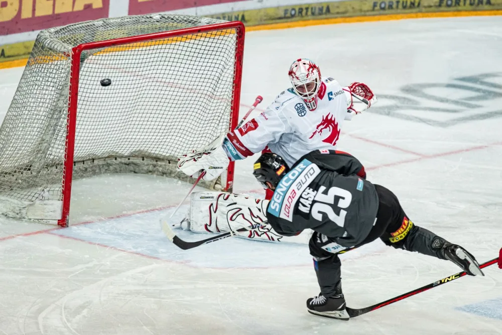 Sparta prodloužila zmar Ocelářů. Doma je porazila 4:2