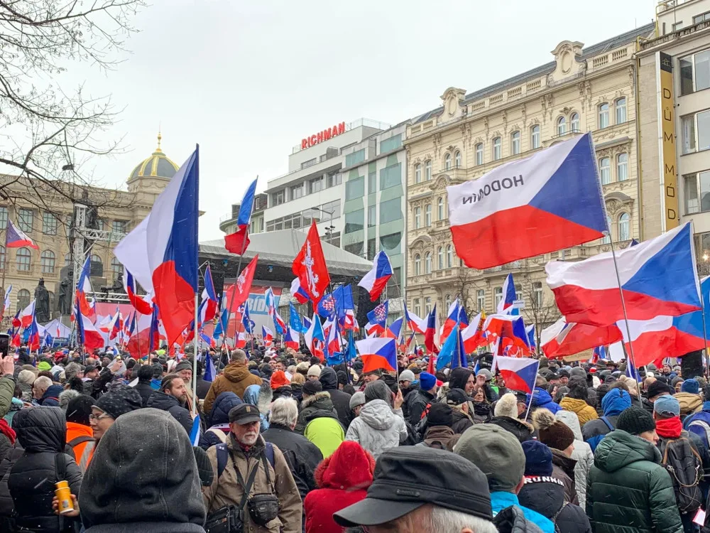 VIDEO: V centru Prahy začala demonstrace Česko proti bídě