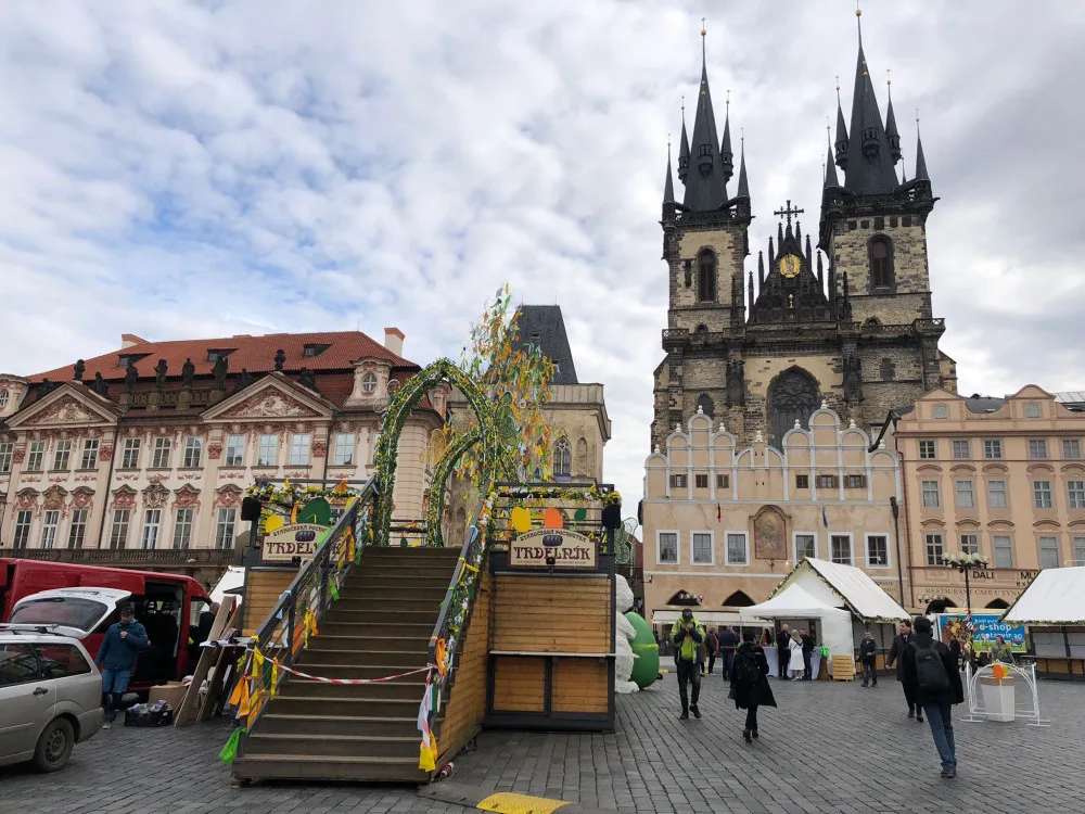 Velikonoční trhy končí, v neděli ještě nabídnou stánky a program