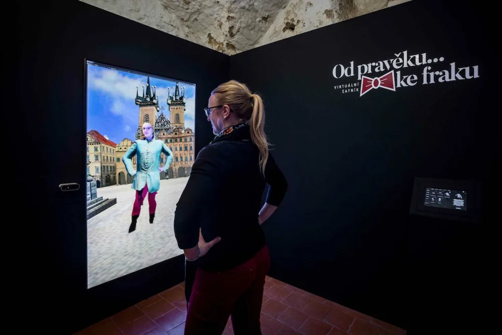 Pět modelů si lidé mohou virtuálně vyzkoušet.