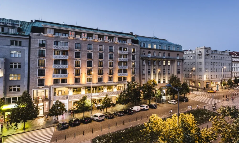 Luxusní hotel skrýval i prominentní protiatomový kryt. Jalta má 65 let