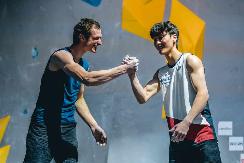 Lezec Ondra získal stříbro v pražském závodě Světového poháru v boulderingu
