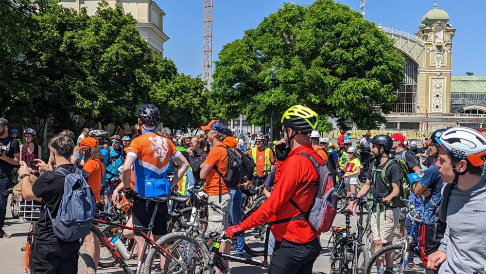 Prahou projely v rámci Světového dne kola stovky cyklistů