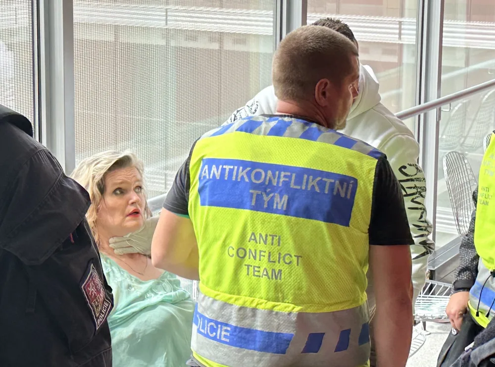 Peterková nařkla vinohradskou nemocnici z otravy, ta zvažuje právní kroky