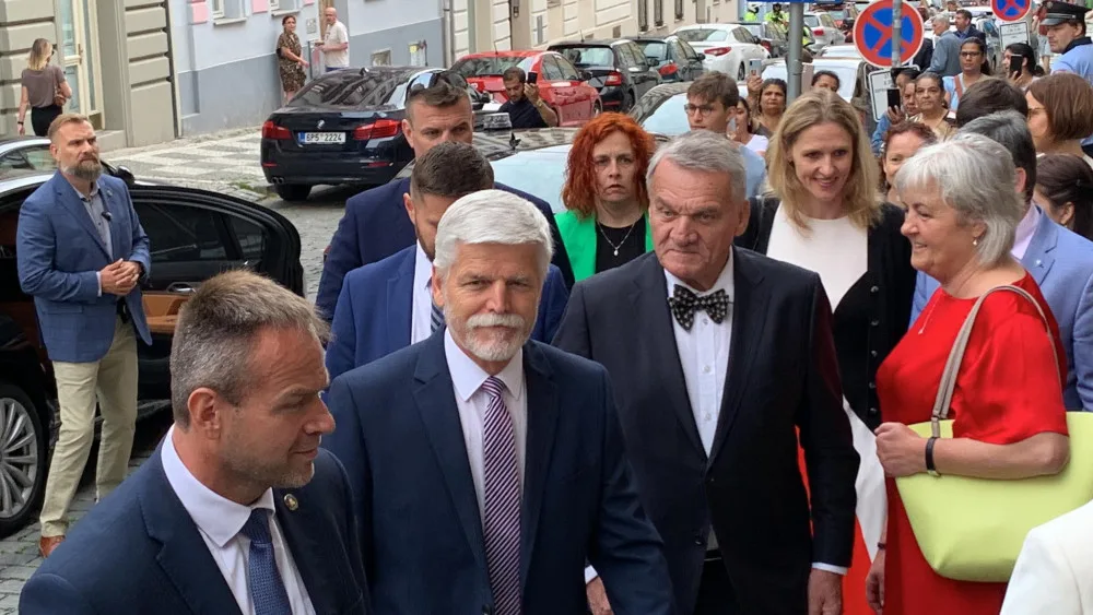 Prezident zahájil dvoudenní návštěvu Prahy. Podívejte se na jeho program