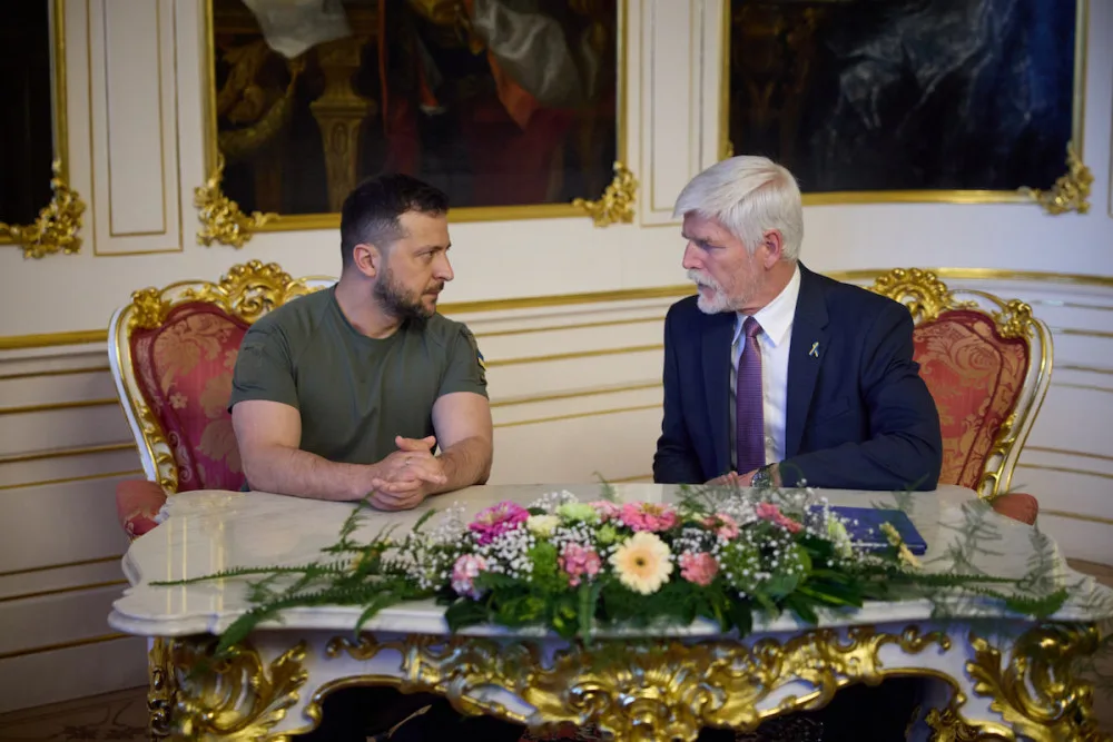 Ukrajinský prezident Zelenskyj dorazil do Prahy na jednání s českými lídry