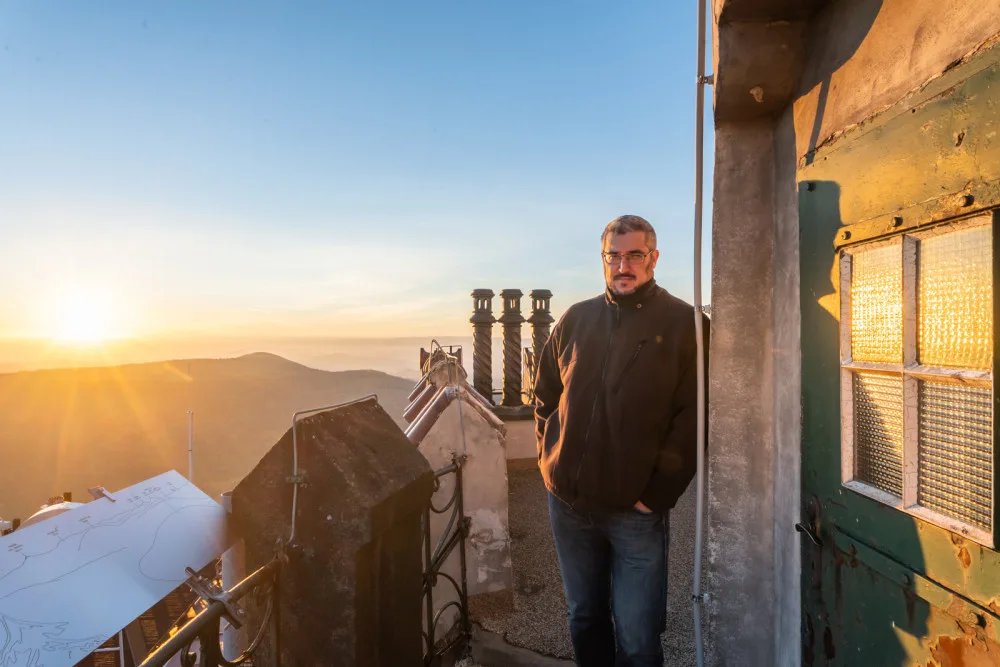 Aktuálně nejsme schopni v předpovědi rozlišit, zda vznikne, nebo nevznikne tornádo, říká meteorolog Petr Zacharov