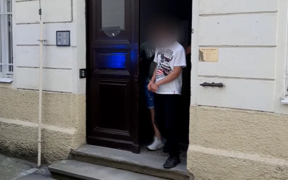 Muže vypátrali za pár hodin.