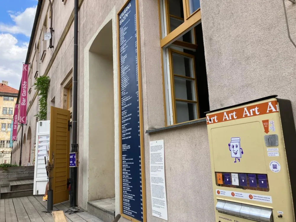Artmat v Kasárnách Karlín