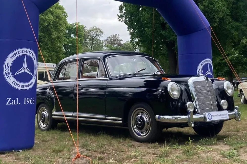 Národní technické muzeum přivítá milovníky mercedesů. Lidé uvidí přes sto vozů včetně vzácných modelů