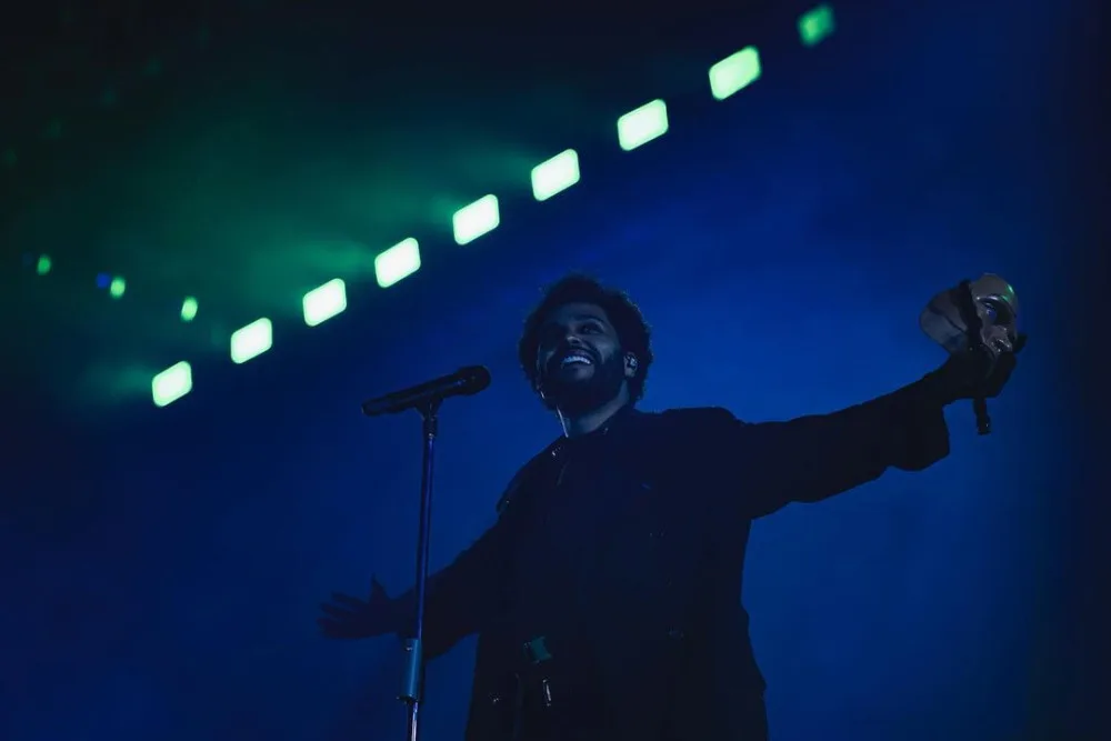 Nedělní koncert The Weeknd omezí dopravu. Jeďte MHD, apeluje policie
