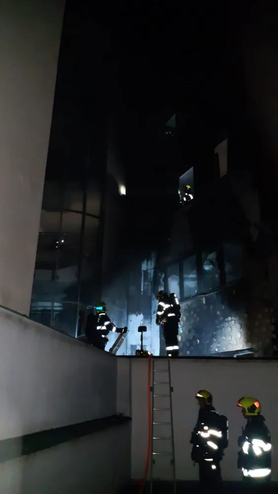 Noční požár v Praze si vyžádal milionovou škodu