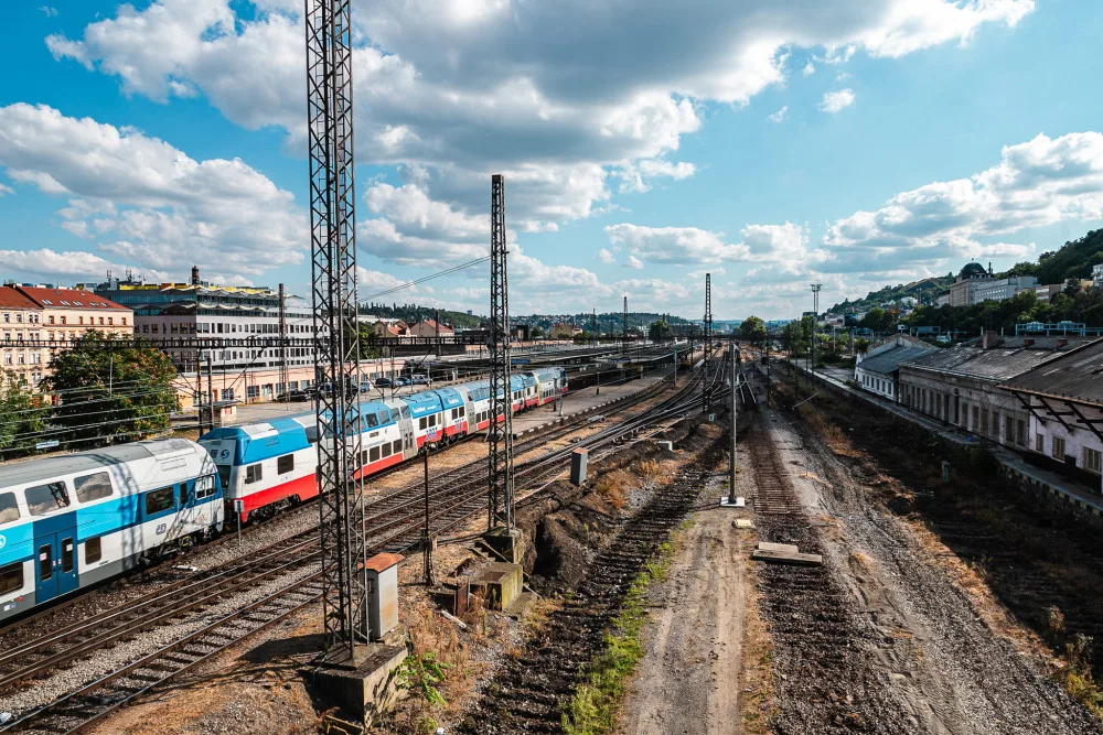 Lávku spojující Smíchov s Radlickou odstraní. Náhradní nebude a novou plánují až za pět let