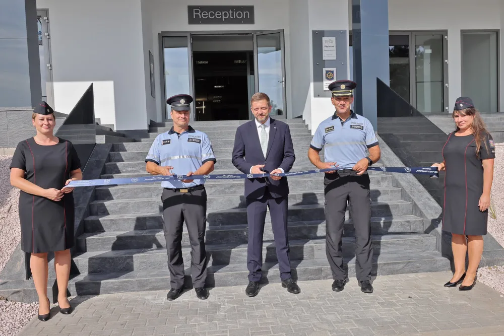 Ubytovna v Praze nabídne téměř 300 míst pro policisty. Vedení doufá, zvýší zájem o práci