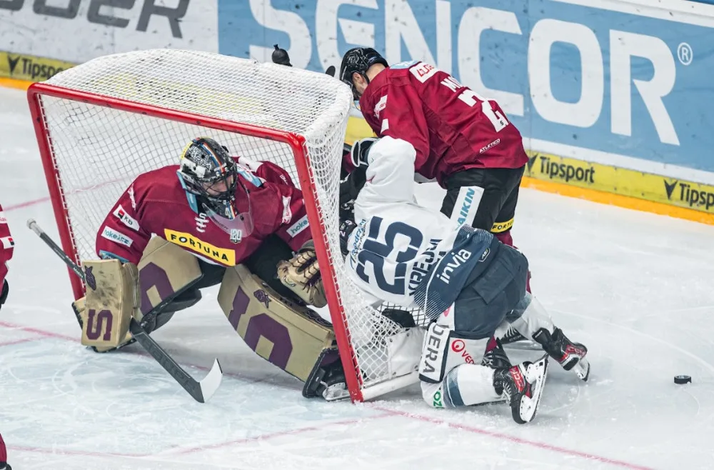 Sparta je opět v čele extraligy. Doma porazila Vítkovice 3:2