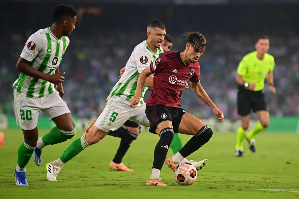 Sparta na hřišti Betisu Sevilla neudržela vedení a prohrála 1:2