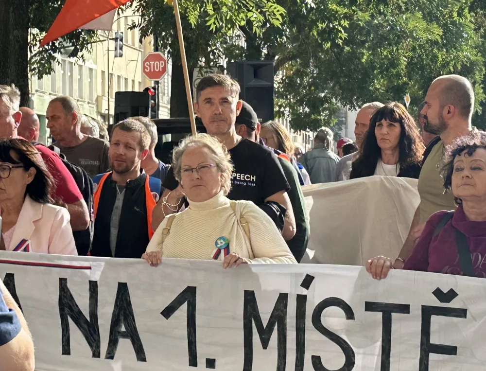 Vrabel dostal za šíření poplašné zprávy pokutu deset tisíc. Zaplatí a odvolá se k Nejvyššímu soudu