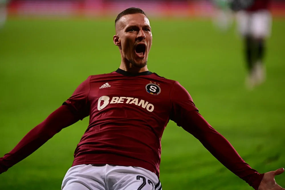 Sparta doma porazila Betis. Slavia vybojovala vítězství v Tiraspolu