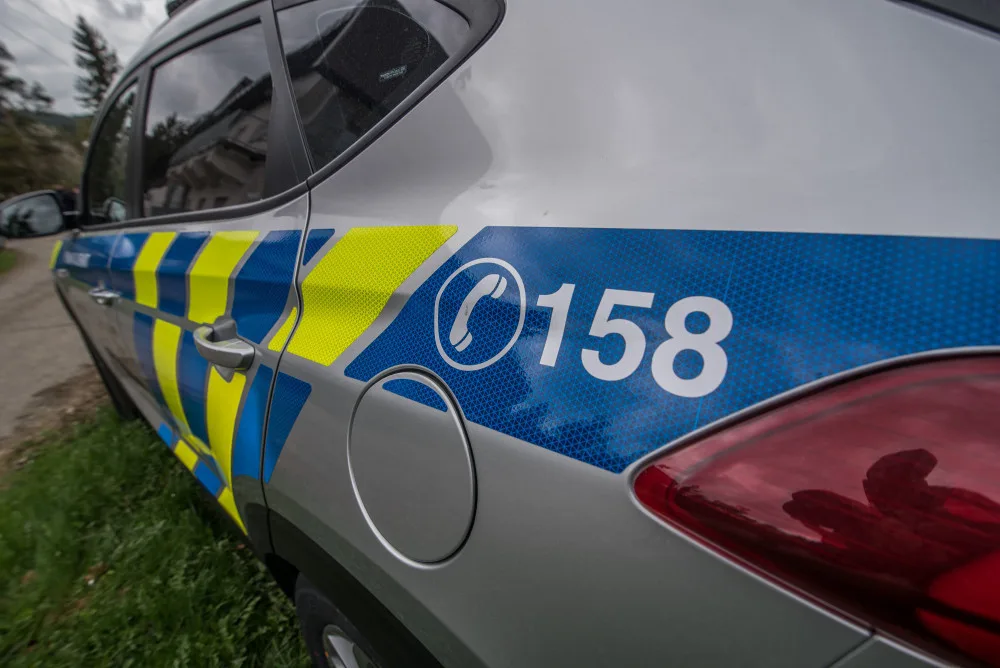 Policisté se rozhodli kontaktovat úřady poté, co dvakrát v jednom týdnu pátrali po 12leté dívce