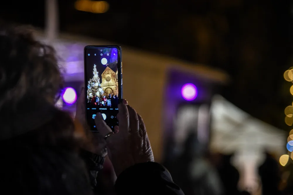 ANKETA: Čtenáři rozhodli, nejkrásnější vánoční strom má podle nich Praha 8