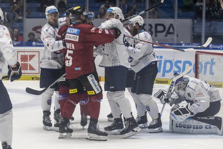 Sparta si vystřílela výhru v Plzni během posledních pěti minut