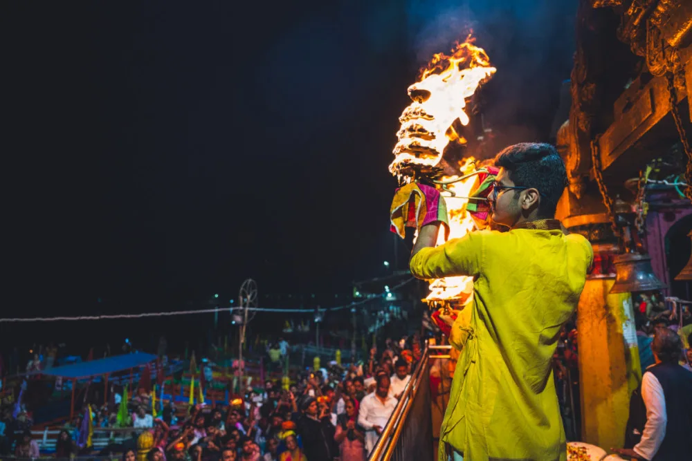 Aarti Jamuně – ceremonie pro řeku Jamunu v Mathuře