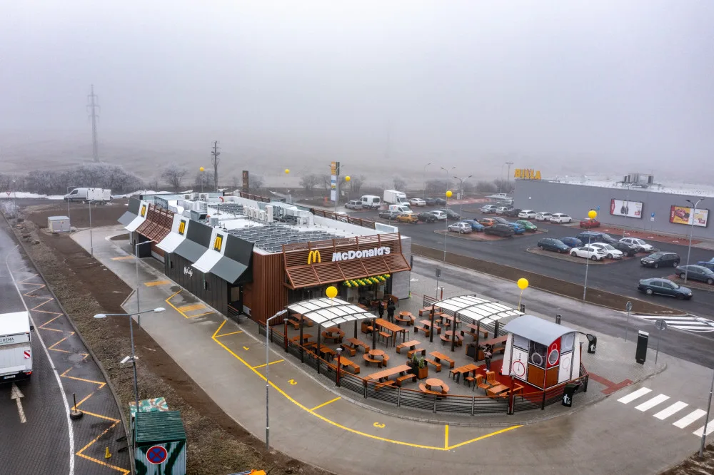 Zákazníky přivítala už 120. restaurace McDonald’s u Stehelčevsi