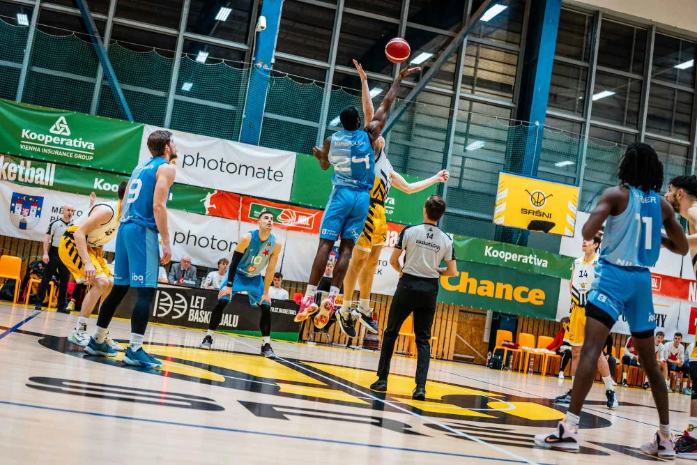 Slavia Basketball se ve středu utká v Edenu s nováčkem z Písku