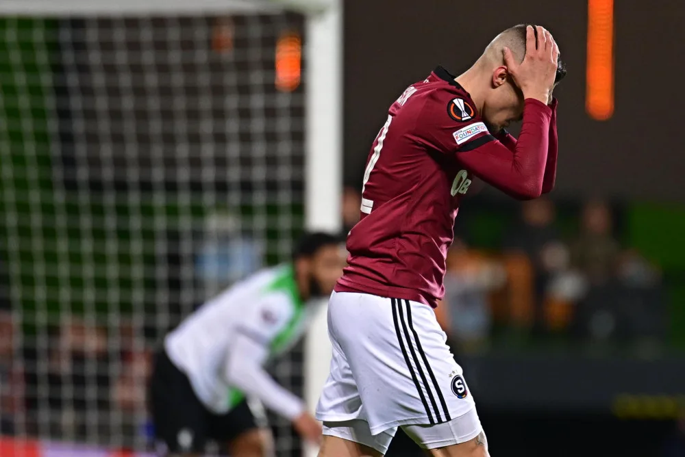Sparta v úvodním osmifinále Evropské ligy utrpěla doma s Liverpoolem debakl 1:5