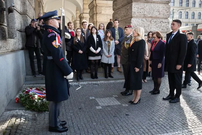 Slovenská prezidentka Čaputová uctila památku obětí střelby na Filozofické fakultě v Praze