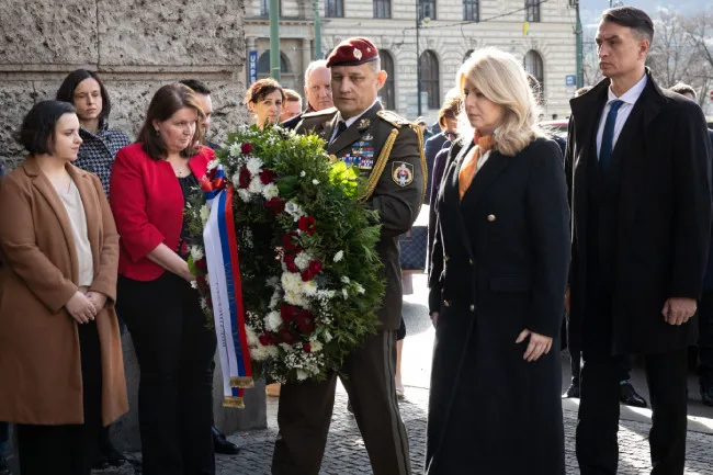 Slovenská prezidentka Čaputová uctila památku obětí střelby na Filozofické fakultě v Praze