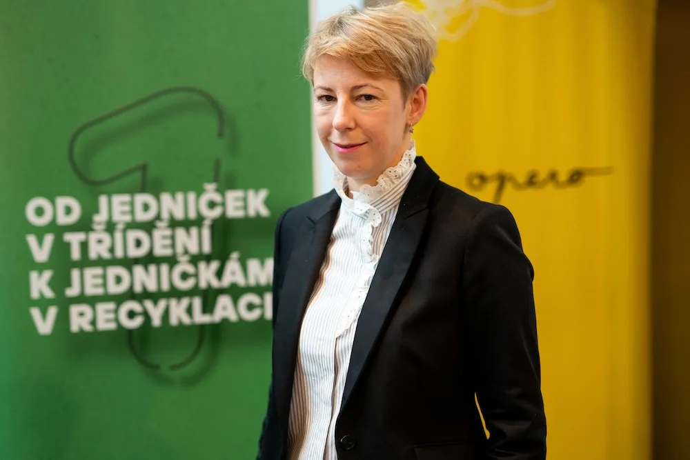 Zálohy jsou jedinou cestou, jak vysbírat 90 procent obalů k recyklaci, říká manažerka Iniciativy pro zálohování
