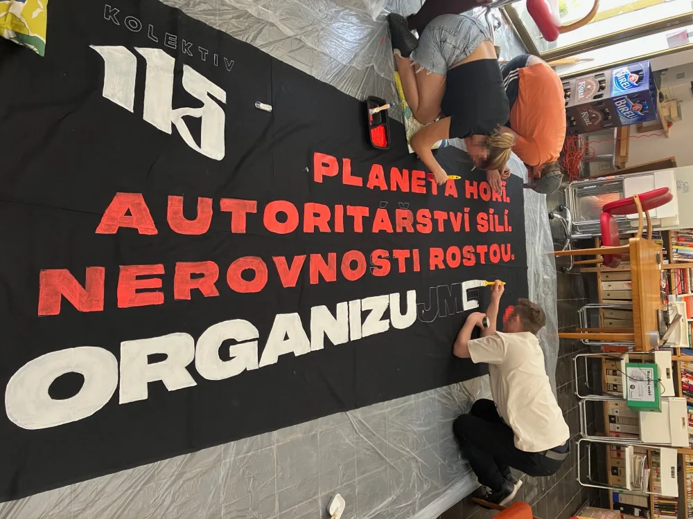 První máj v Praze oslavili komunisté, anarchisté i studenti