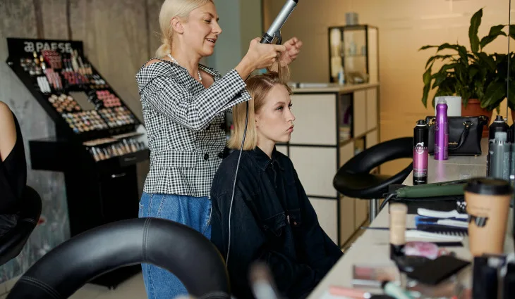 kvōten 24_barberswife.cz_ZDROJ_pexels.com_prazskadrbna(730x425)