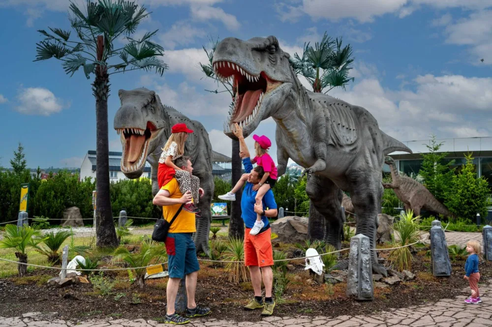 DinoPark v Praze na Harfě nabízí mnohem víc než jen modely dinosaurů