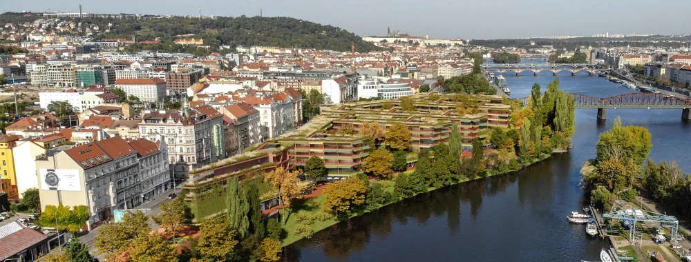 VIZUALIZACE: Na smíchovském břehu Vltavy postaví byty, zmizí sportoviště. Praha schválila změnu územního plánu