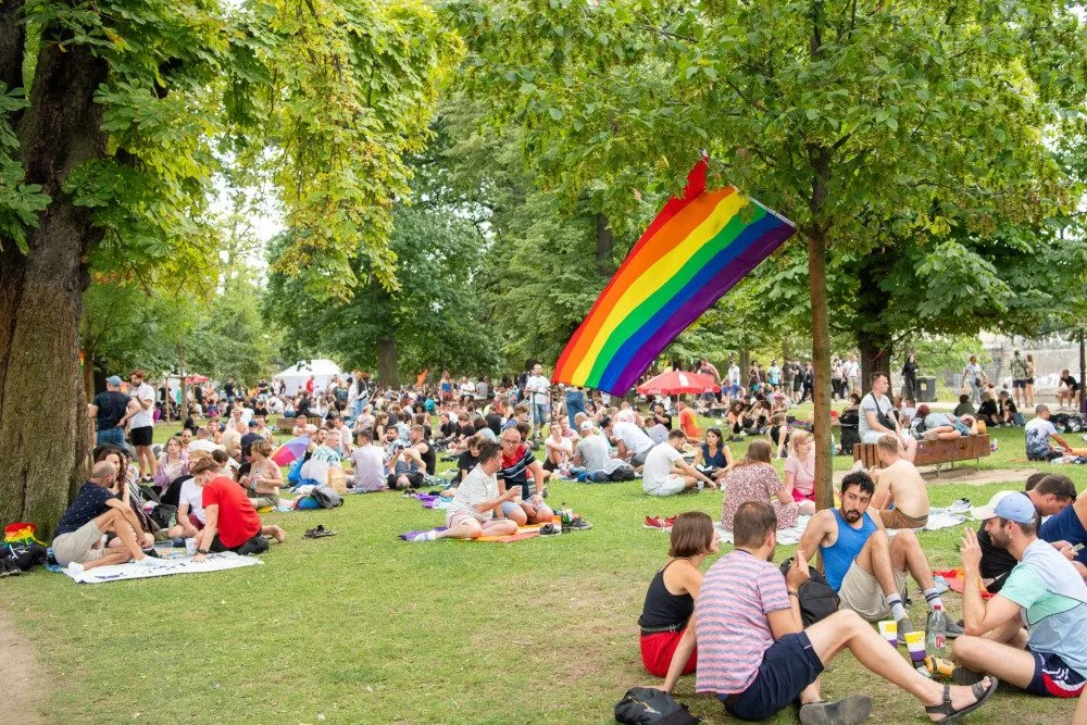 Prague Pride a jeho festivalová místa: Kde všude narazíte na duhový program