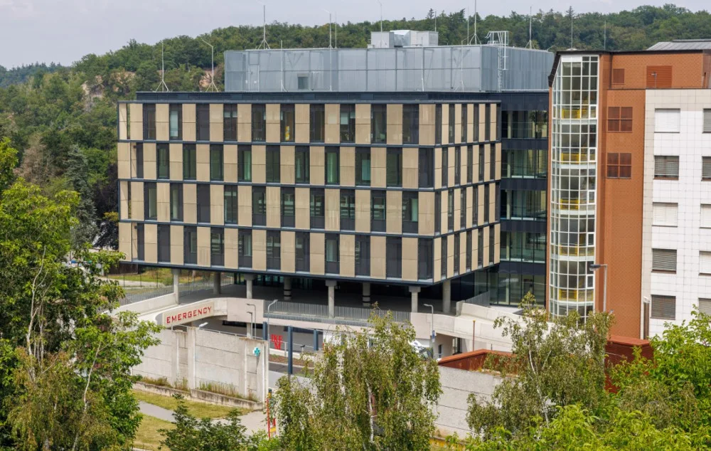 Pražský IKEM dnes otevřel dva nové pavilony za 1,3 miliardy
