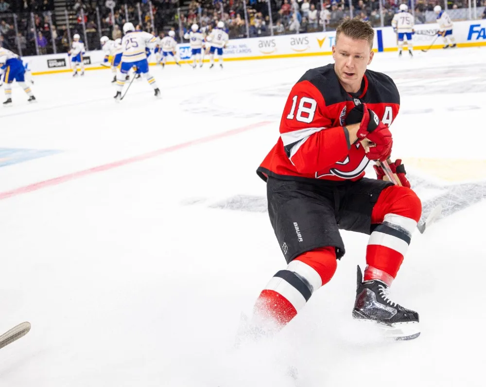 Americký tým Ondřeje Paláta zahájila v Praze sezonu NHL. V O2 areně porazili Buffalo 4:1