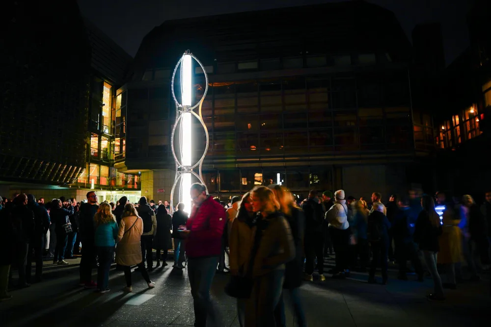 FOTOGALERIE: Festival Signal je v plném proudu, podívejte se na fotky světelných instalací
